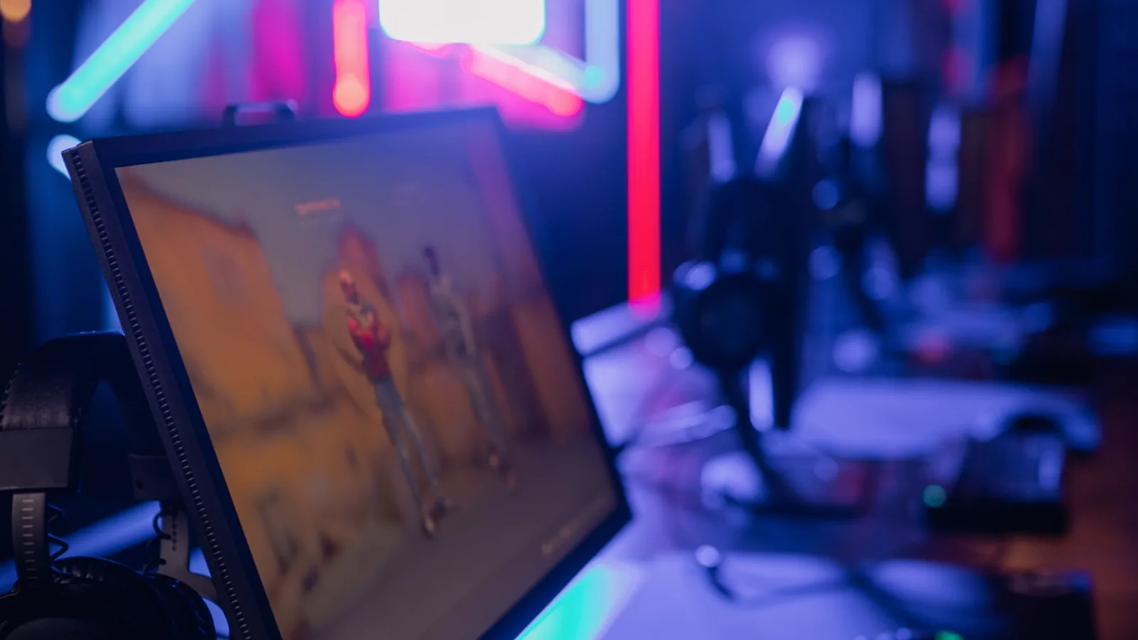 Gaming monitor setup used to compare resolution, refresh rate, and motion clarity